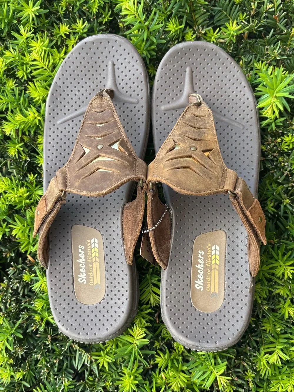 Skechers Reggae Brown Leather Toe Loop Sandals Women Comfort Outdoor Casual
NWT - Picture 1 of 11